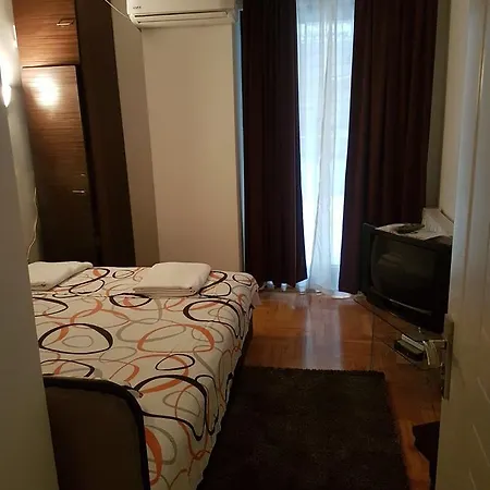 Apartment Skopje Апартаменти